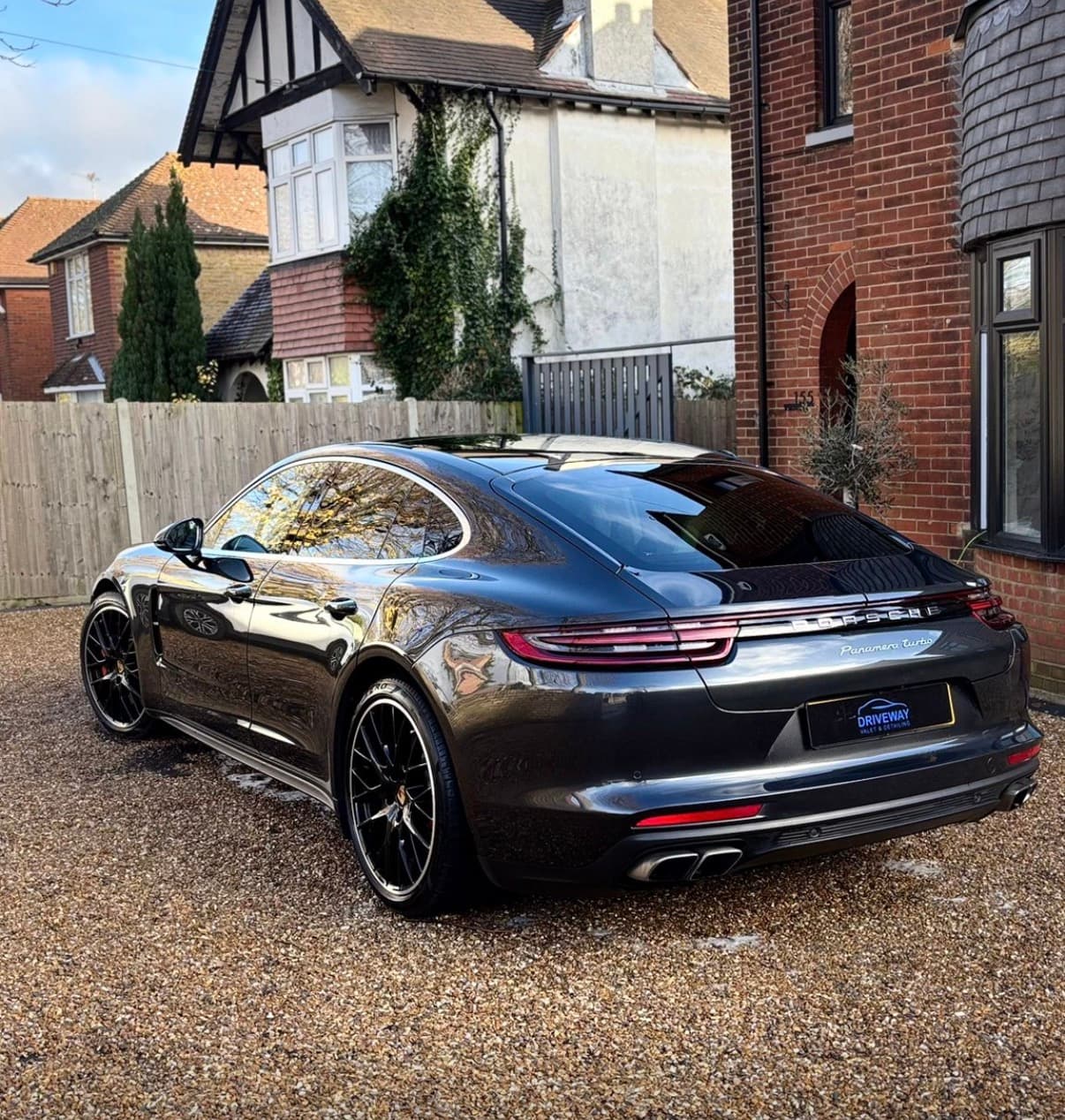Porsche Panamera 4.0 V8 Turbo (2017) - Image 2