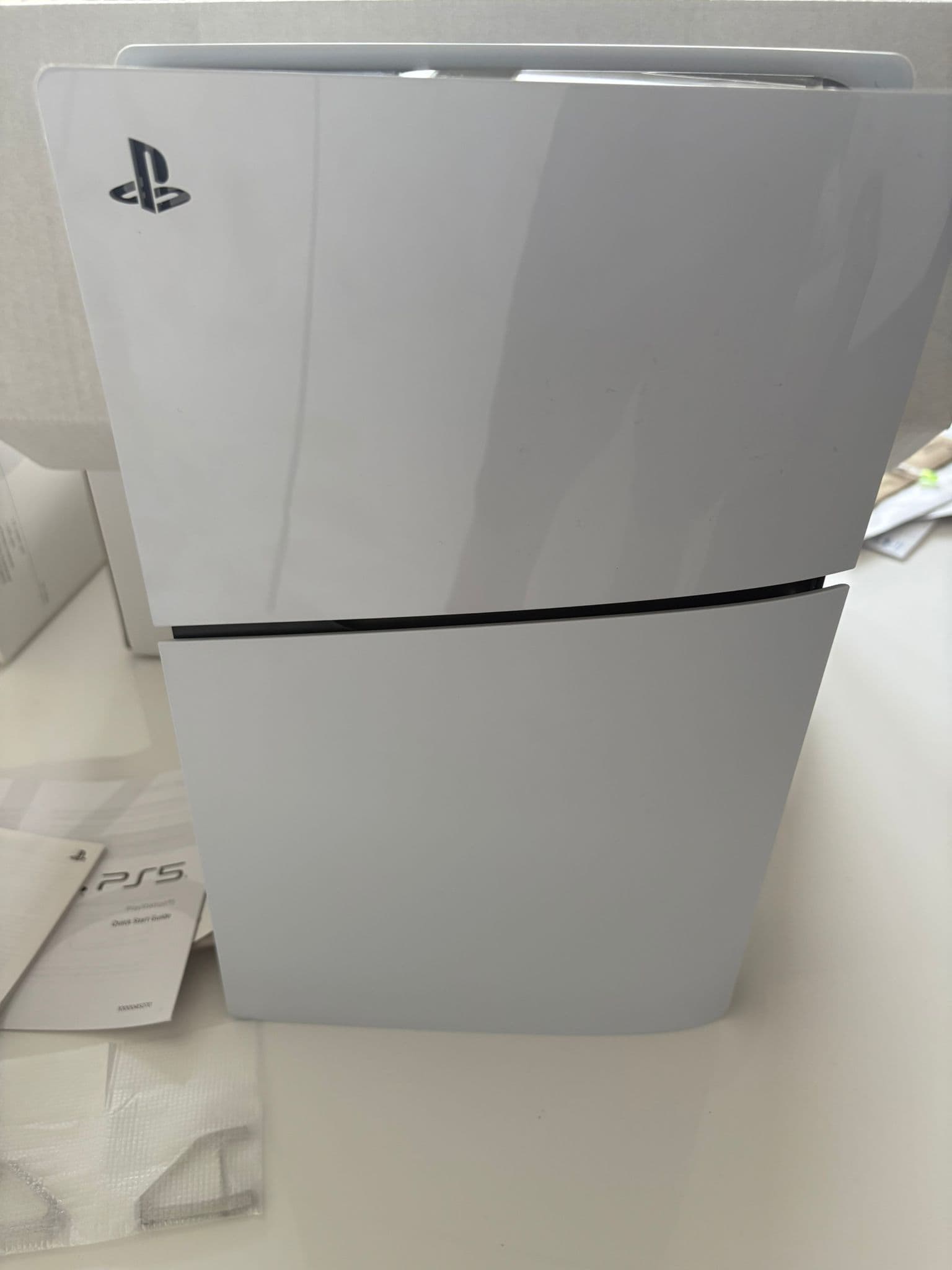 PS5 Standard (Slim) - never used before, damaged box - Image 4