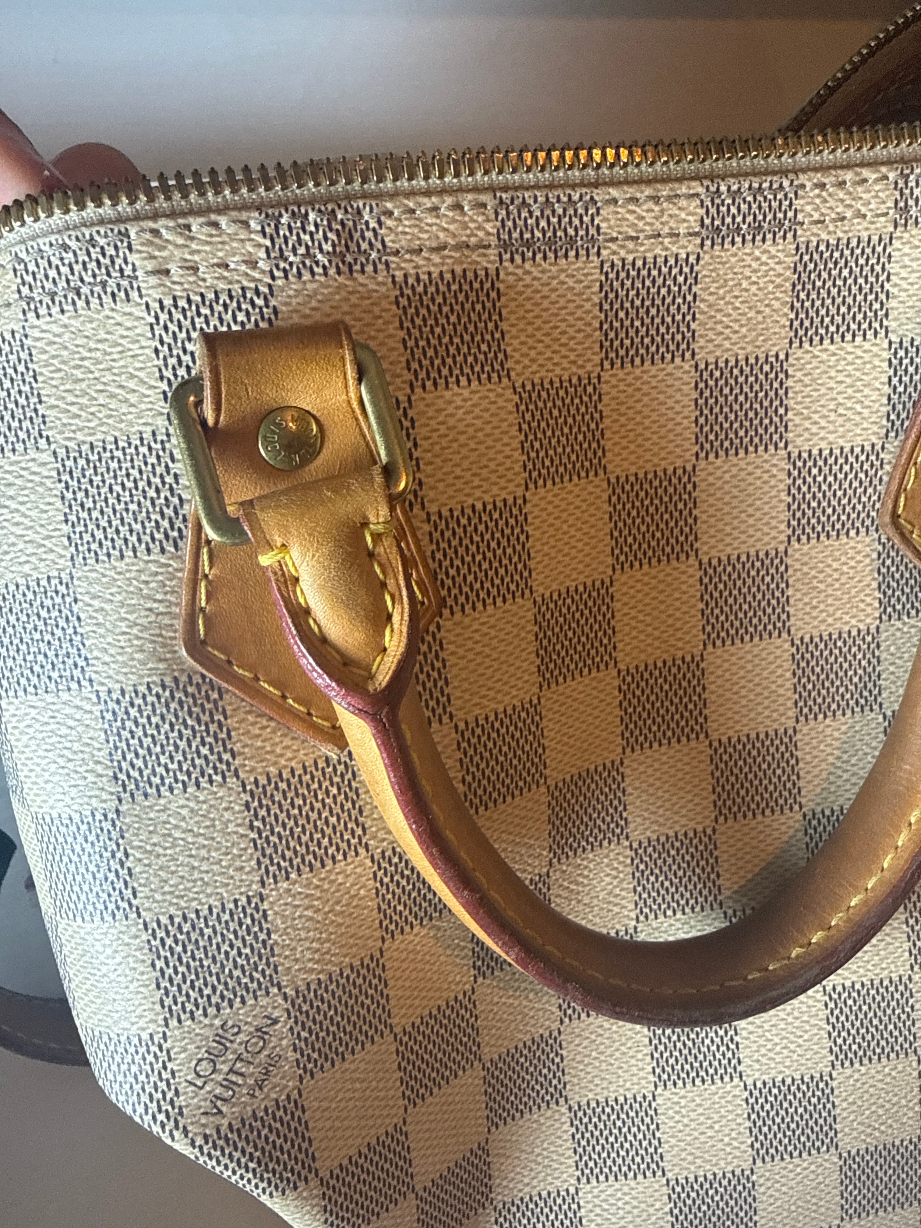 Louis Vuitton Speedy Bag - Image 7
