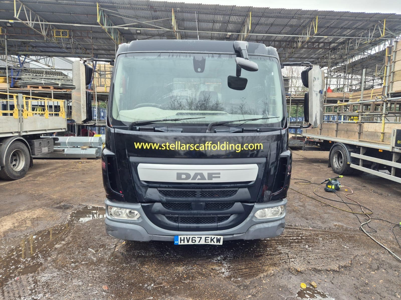 Stellar Scaffolding Black 12.5t DAF 67 Plate Lorry - Image 3